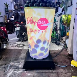 Ly trà sữa mô hình