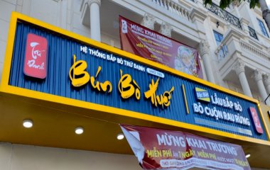 Biển quảng cáo nhà hàng