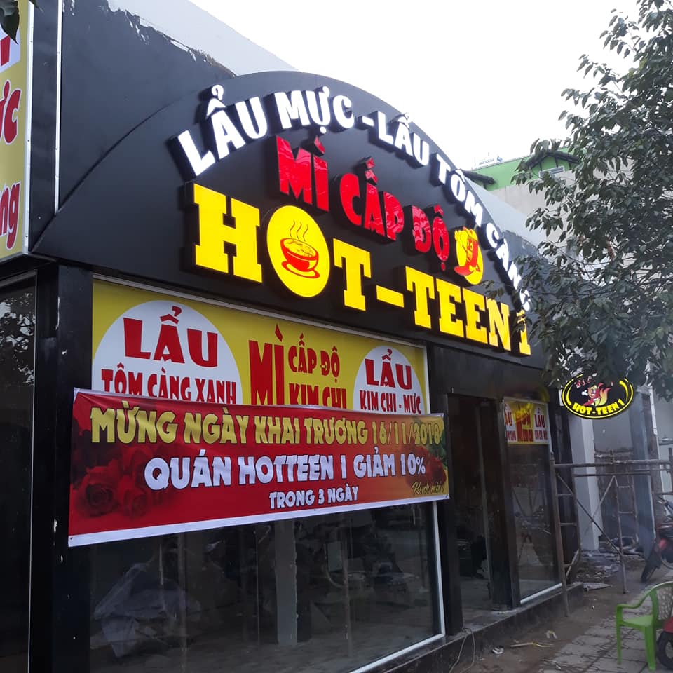 mặt dựng alu chử mica 2