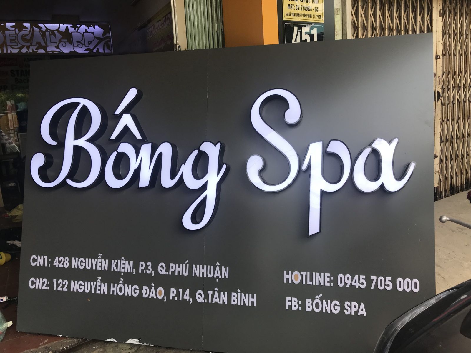 bảng hiệu hộp đèn spa