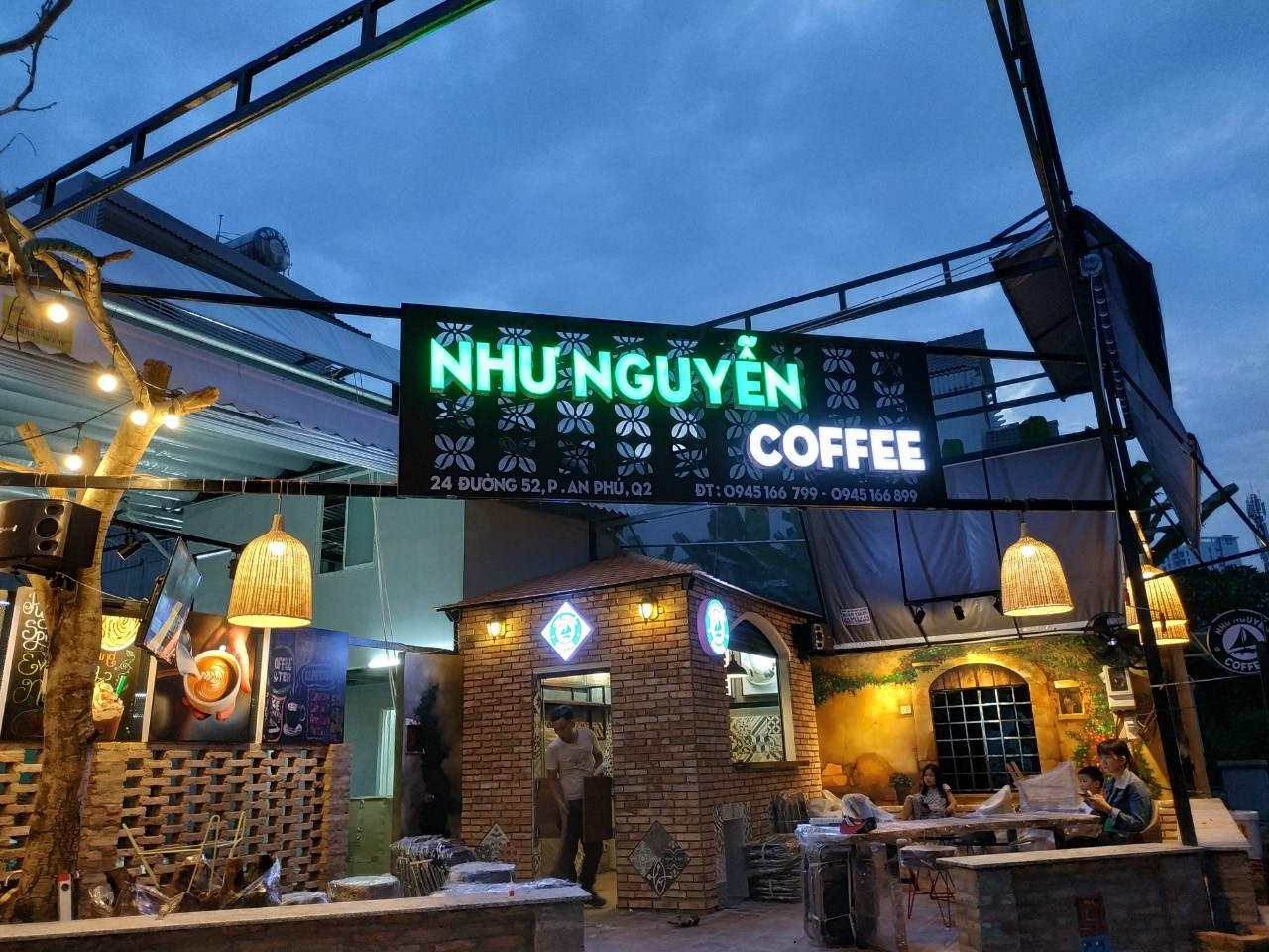 thi công bảng hiệu đèn led