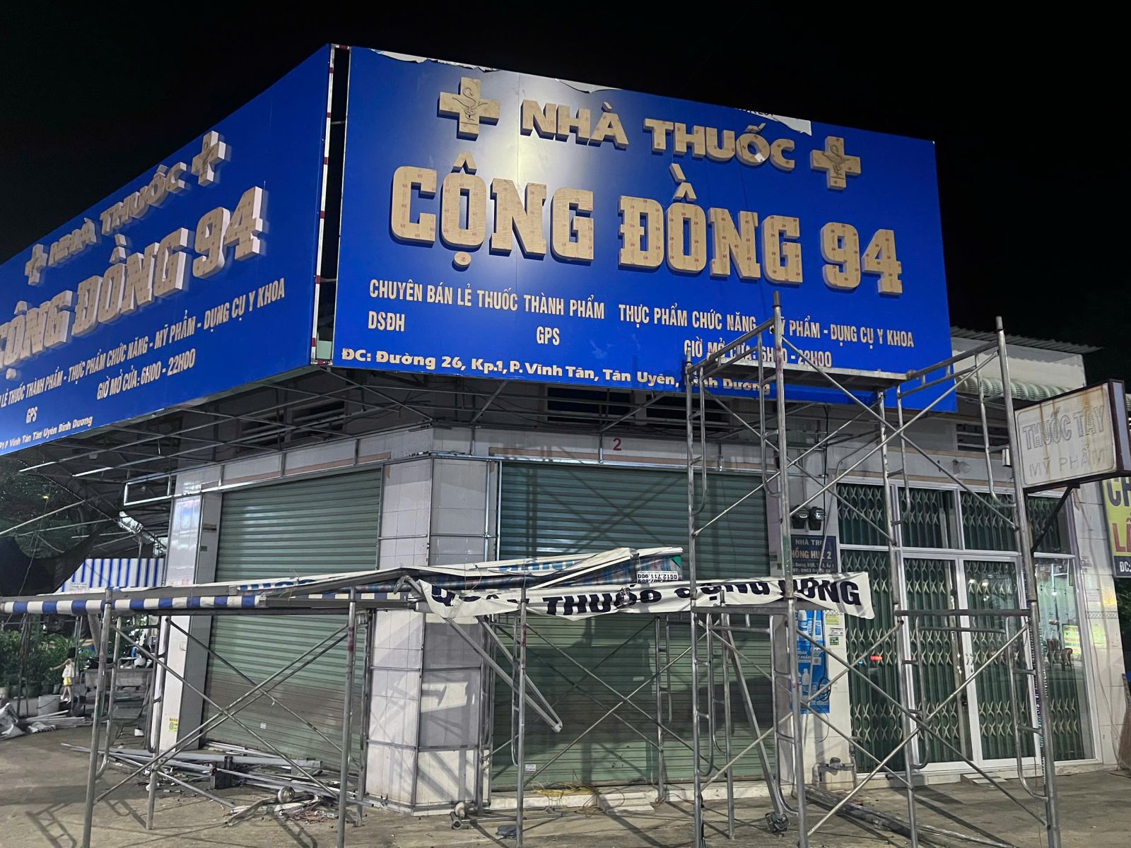 thi công bảng hiệu tân uyên