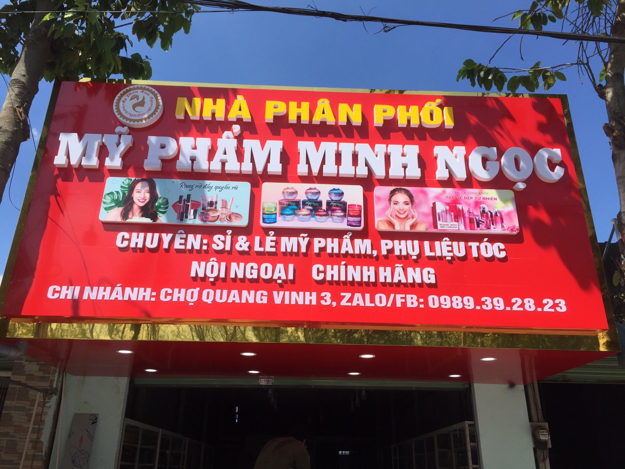 Biển Quảng Cáo Mỹ Phẩm - Sự Chuyển Mình Của Nghệ Thuật Tiếp Thị Trong Ngành Làm Đẹp